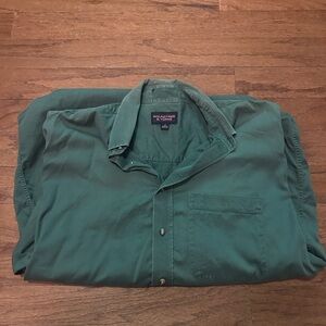 Roundtree & Yorke Men's Green Button Down Shirt